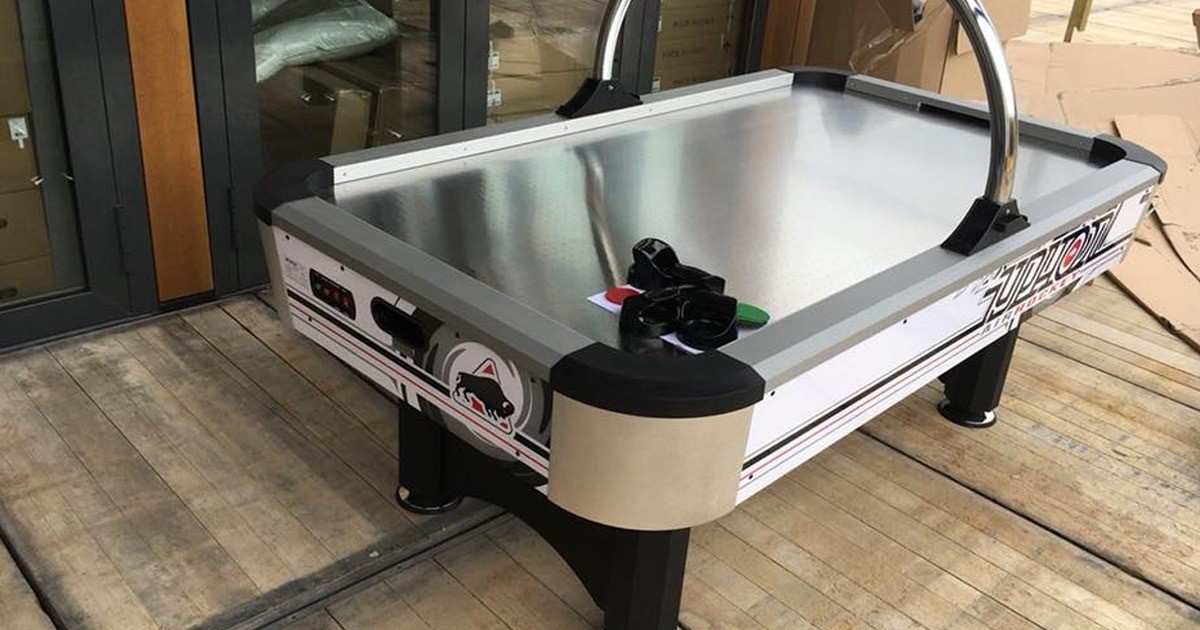 Ontwikkeling teambuilding door airhockey